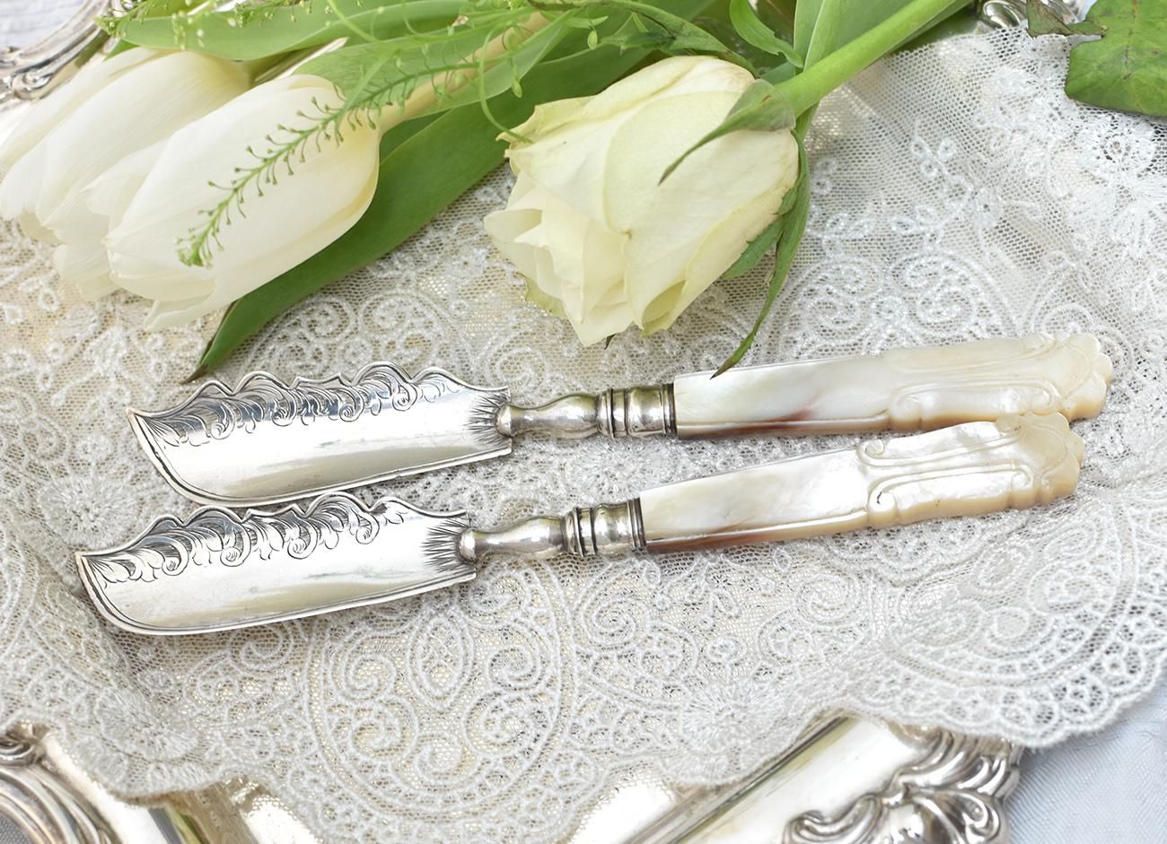 再お値下げ！英国製アンティーク純銀ナイフとフォーク12本お箱入り