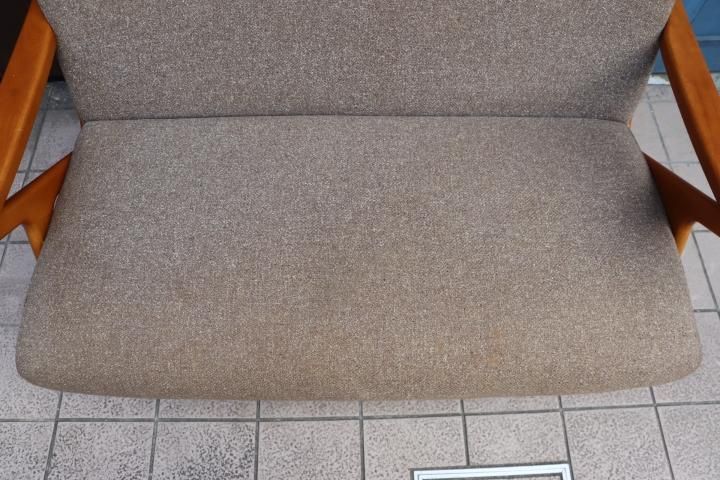 unico(ウニコ)のFIVE(ファイブ)二人掛けソファです。50'sのプロダクト