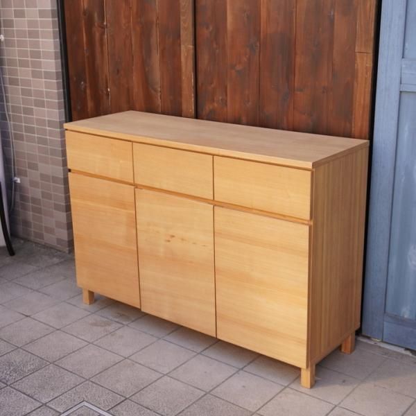 人気の無印良品(MUJI)のタモ材 キャビネット・木製扉！ナチュラルで