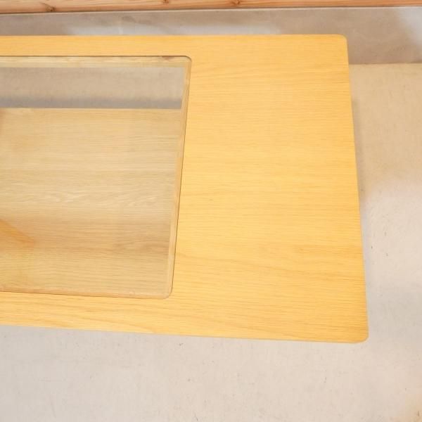 unico(ウニコ)のSIGNE(シグネ)シリーズのローテーブルです。オーク材の