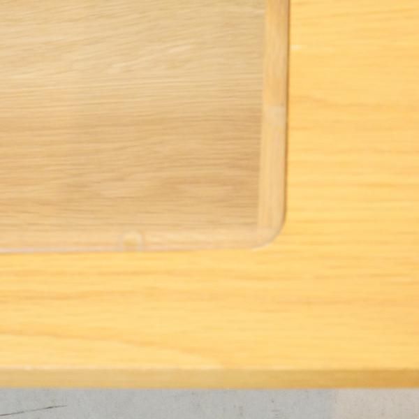 unico(ウニコ)のSIGNE(シグネ)シリーズのローテーブルです。オーク材の