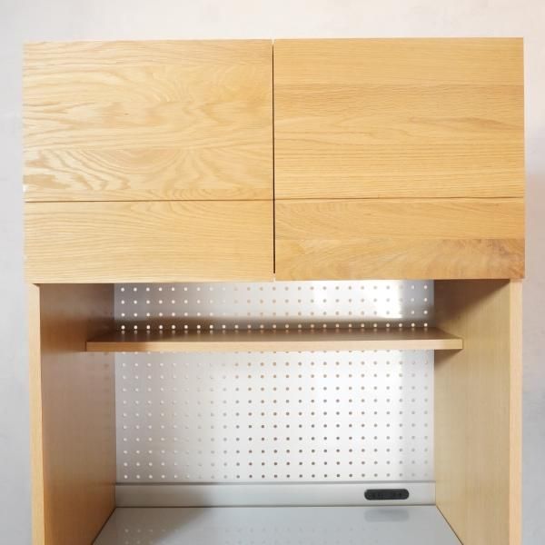 人気のunico(ウニコ)よりHUTTE(ヒュッテ)シリーズ のキッチンボード