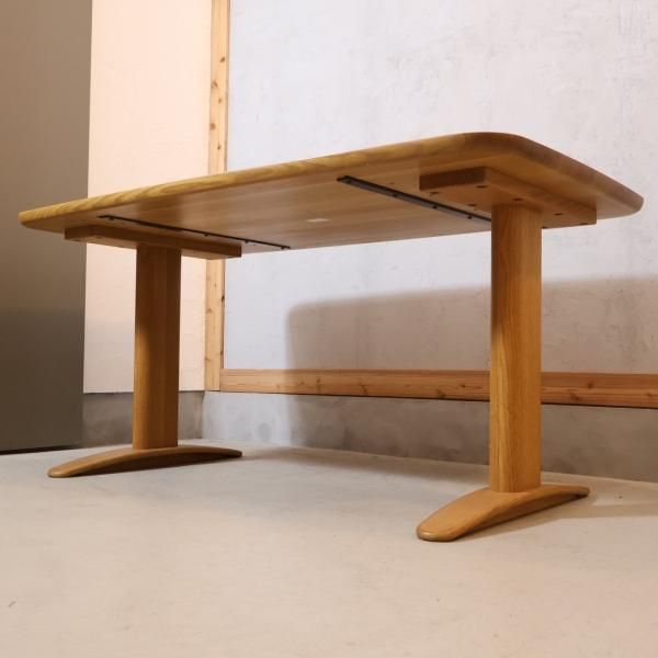 飛騨高山のメーカー キツツキマークの飛騨産業(HIDA)より侭 オーク材