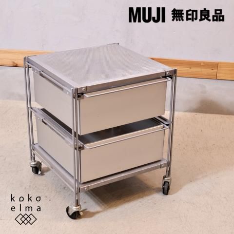 無印良品(MUJI)の人気のスチールユニットシェルフ/キャスター付きです