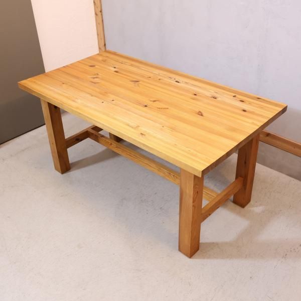 unico(ウニコ)のGROSSO(グロッソ) ダイニングテーブルです。シンプルで