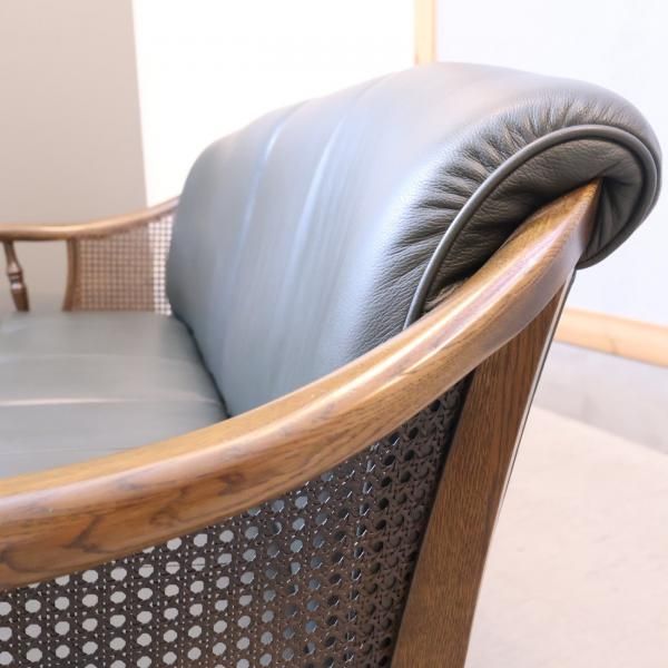 Karimoku(カリモク家具)のコロニアルシリーズの高級ラインGRAND