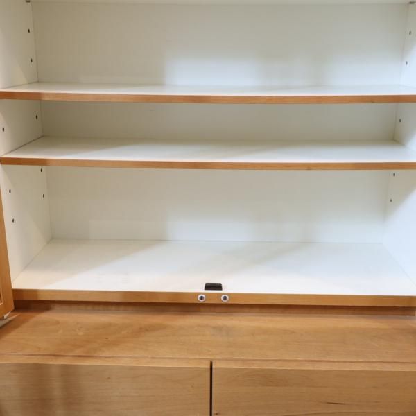 unico(ウニコ)よりTUO(トゥオ)シリーズのカップボードです！アルダー