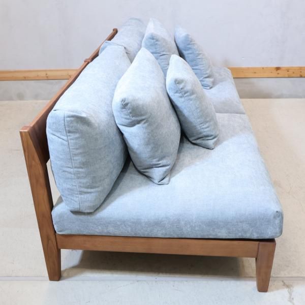 unico(ウニコ)のBLAKE(ブレイク)カバーリングソファ 3シーターです