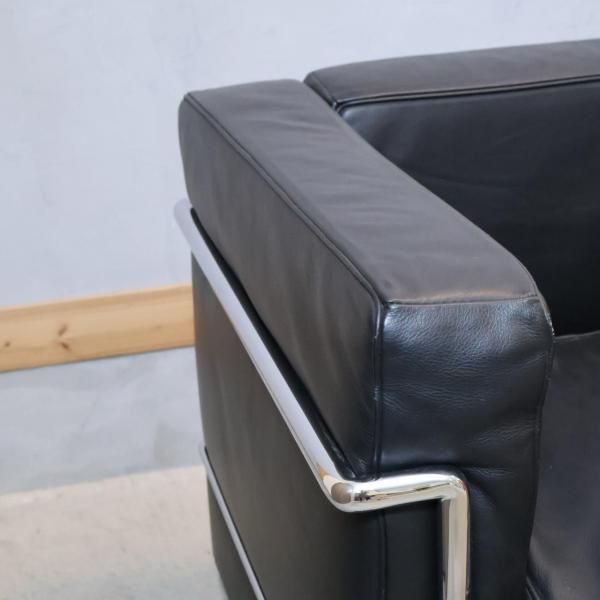 IDC OTSUKA(大塚家具)のグラン・コンフォール 総革張り3人掛けソファー