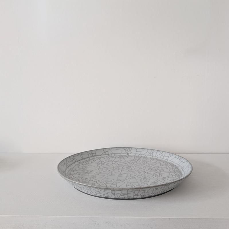 炭入りリム皿27cm | 高田志保 - 生活雑貨・器・アロマ・ハーブ｜通販