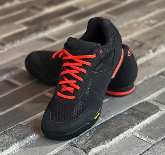 GIRO/ジロ】RUMBLE VR Black / Glowing Red