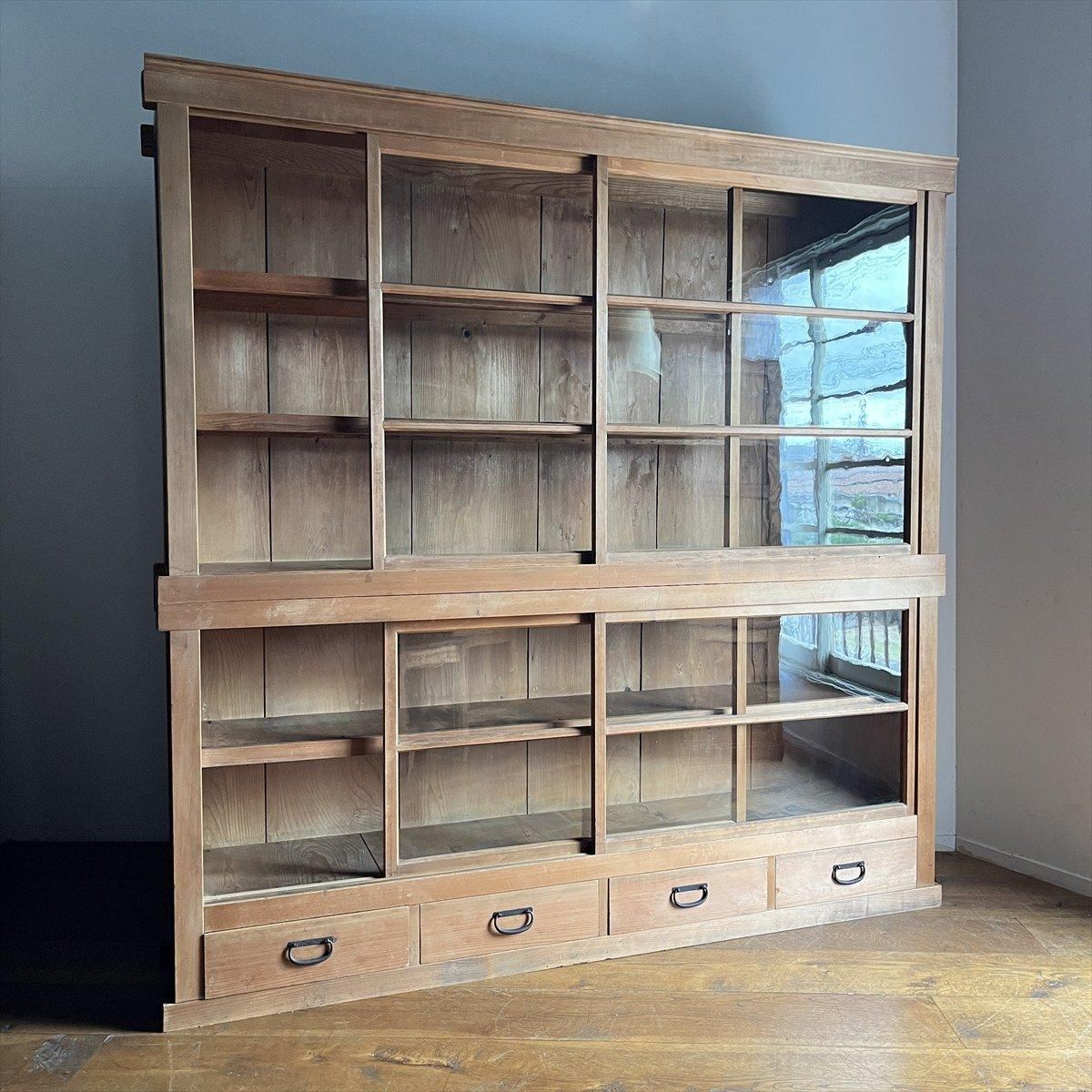 ゆらゆら硝子の杉の水屋 - 古家具・古道具 アンティーク家具 kubu（クブ）