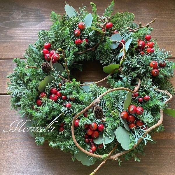 ローズヒップのクリスマスリース - ナチュラルリース森の木