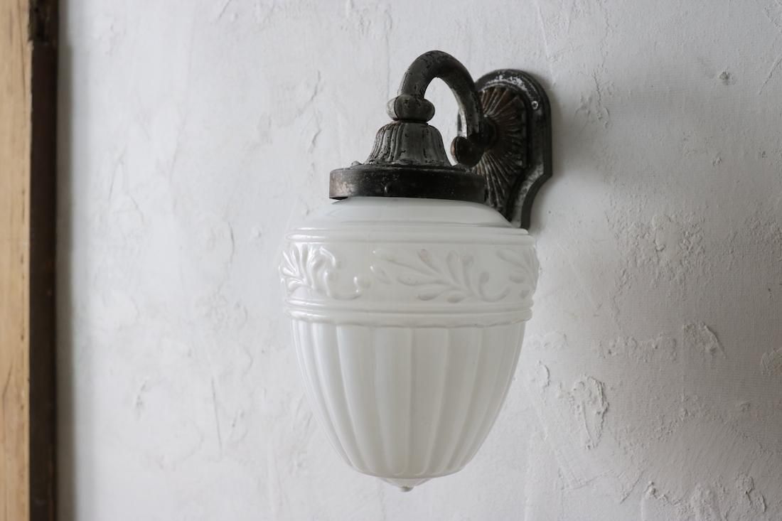 昭和レトロ玄関灯（2）/ブラケット照明/乳白ガラス/口金E26/電球別売