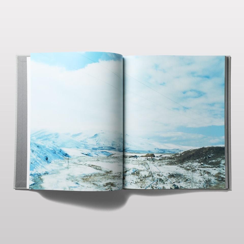 WHITE LAND - BOOK AND SONS オンラインストア