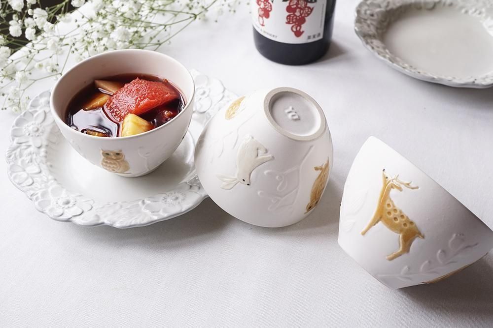 ク42 ホワイト 森の動物たちのまるカップ - 益子焼の小さな窯元