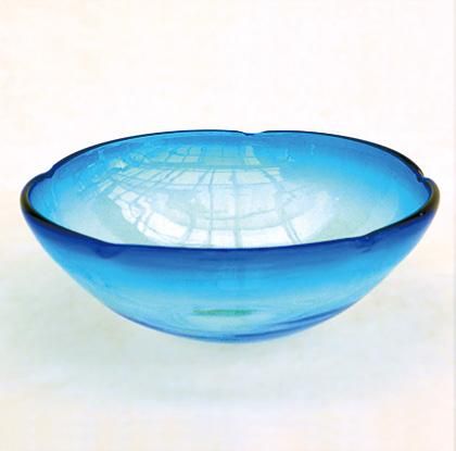 アサギボール｜伝統的な宙吹きガラスのサラダボール｜肥前びーどろ