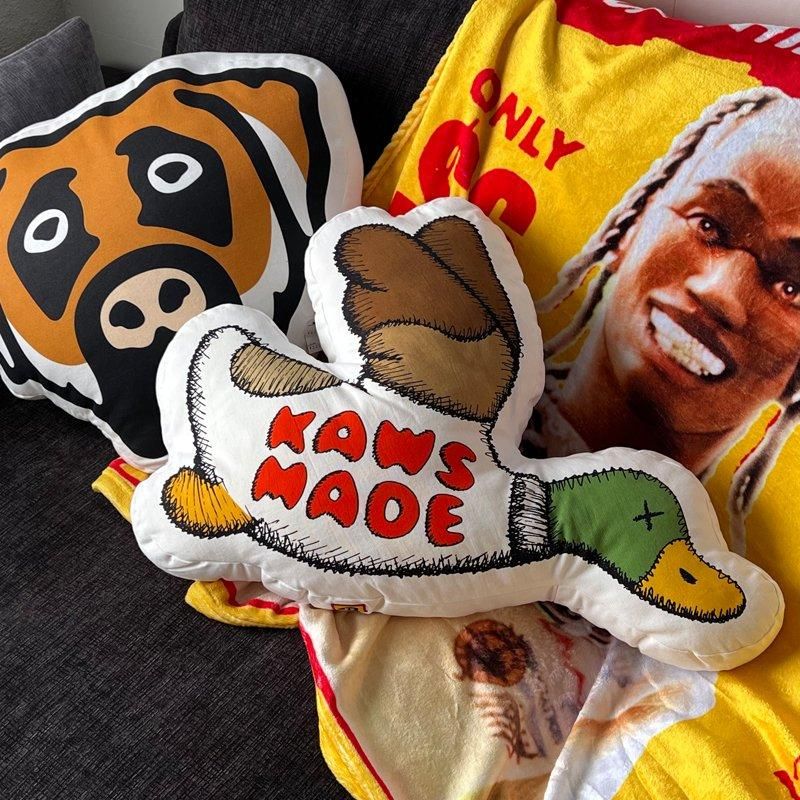 HUMAN MADE × KAWS (ヒューマンメイド×カウズ) / CUSHION KAWS #2