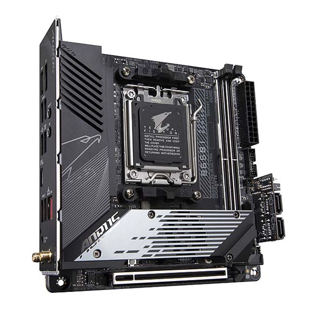 GIGABYTE、Mini ITXマザーボード「B650I AORUS ULTRA」 - 価格.com