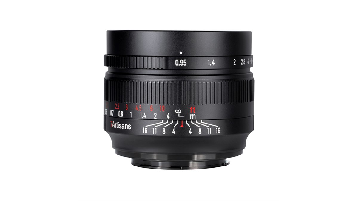 七工匠、APS-Cミラーレス用の超大口径標準レンズ「7Artisans 50mm F0