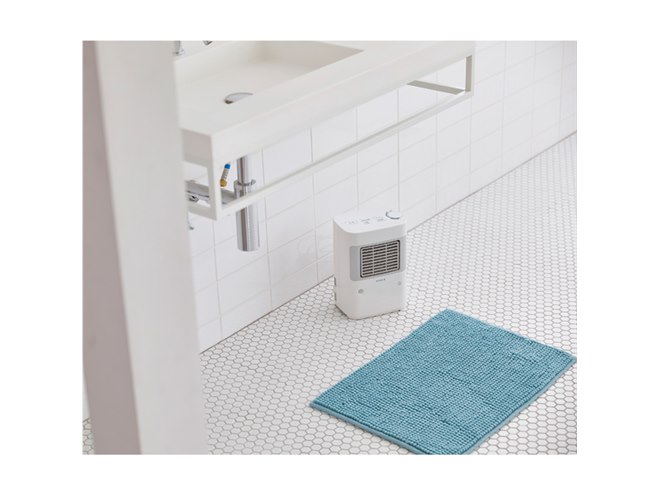 シロカ、人感センサー付きの足元ヒーター「まめポカ」をリニューアル