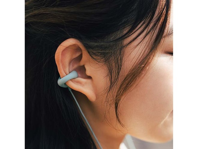 ambie、リニューアルした耳をふさがないイヤホン「AM-02」を本日11月22