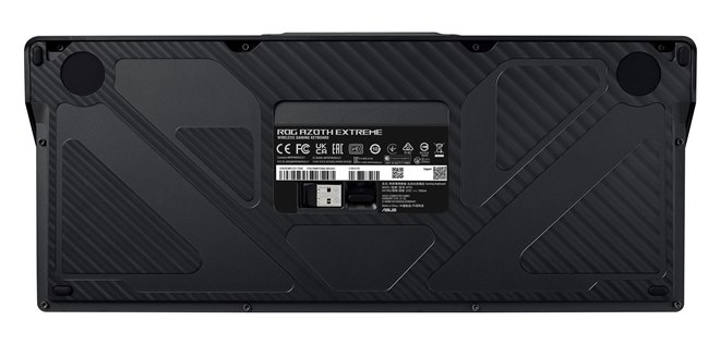 89,800円、1.47型有機ELを搭載したゲーミングキーボード「ROG Azoth