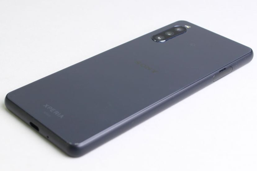 ソニー「Xperia 10 III」レビュー。突出した機能性はないものの、安定