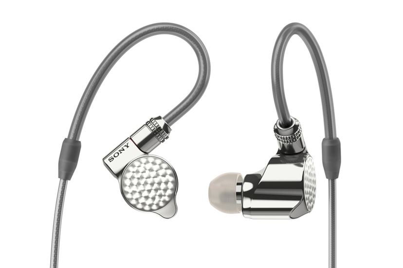 価格は税別20万円！ソニーのフラッグシップイヤホン「IER-Z1R」が
