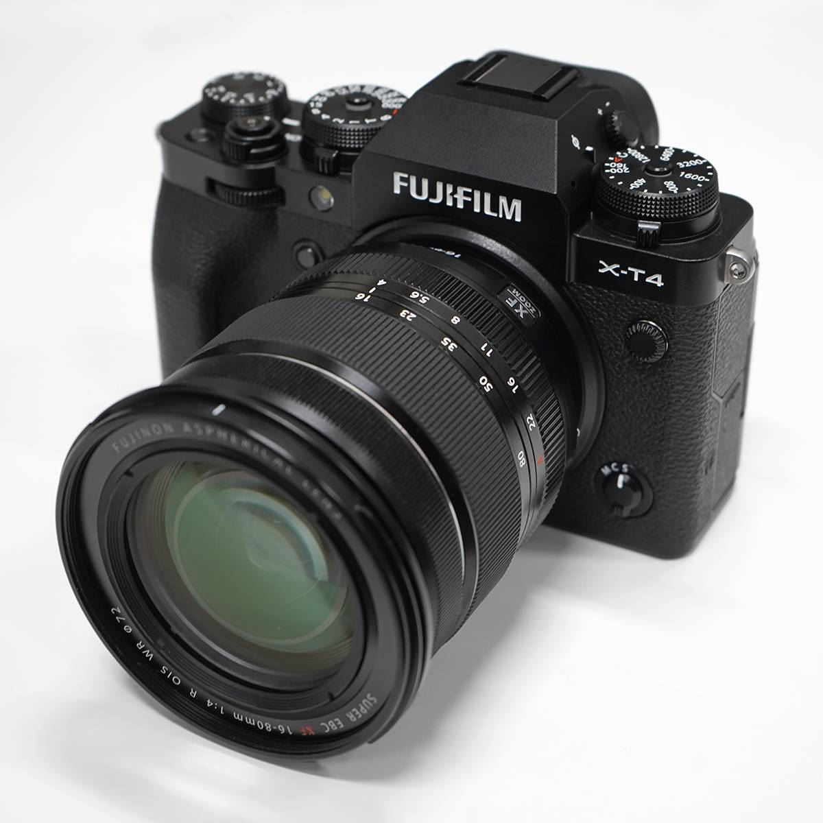 5軸手ブレ補正＆15コマ/秒連写を実現！ 富士フイルム「X-T4」詳細