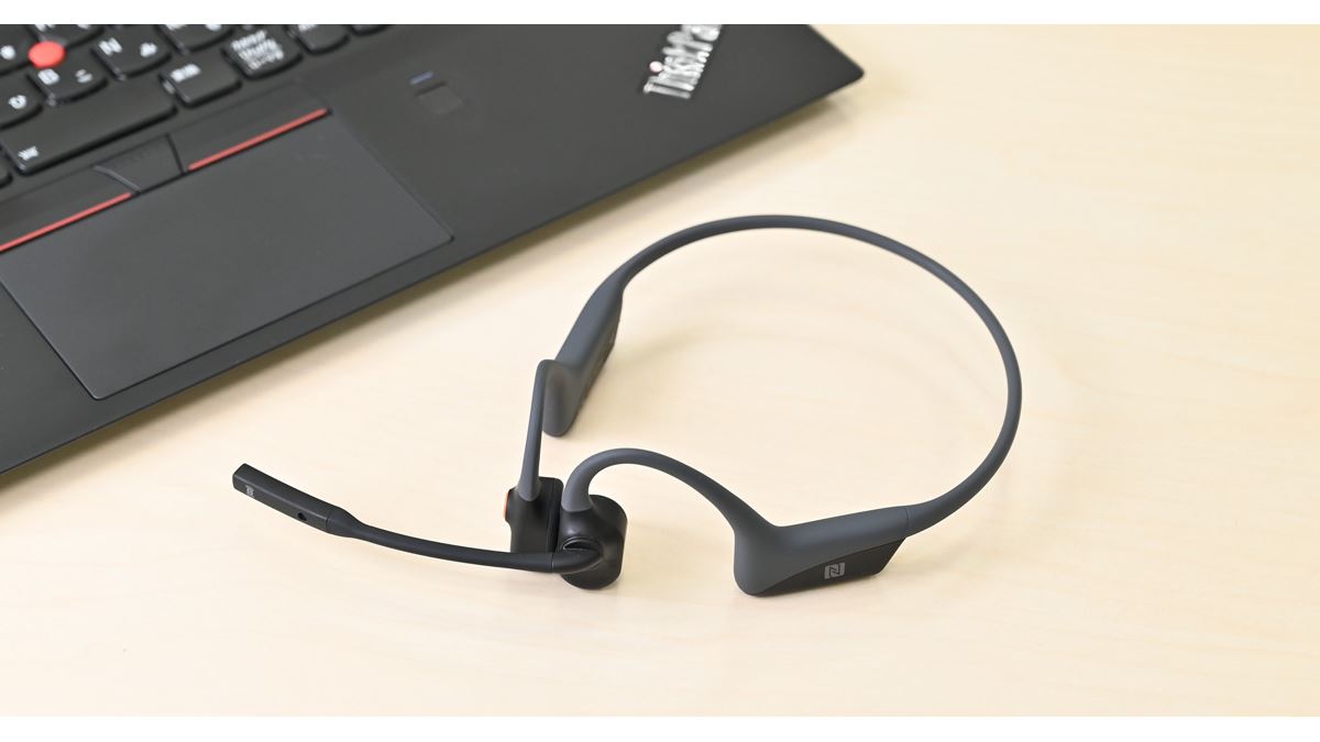 テレワーク用イヤホンの最適解!? 可動式マイクを搭載したAfterShokzの