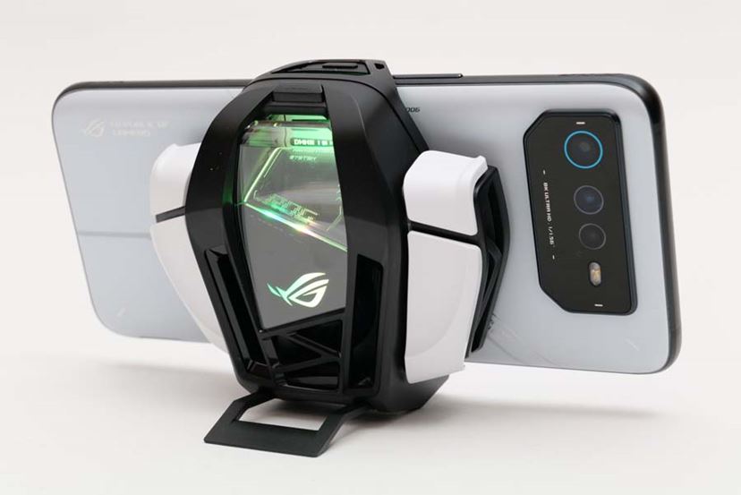 あまりに多機能でむしろお買い得！ ASUS「ROG Phone 6」のゲーム機能を