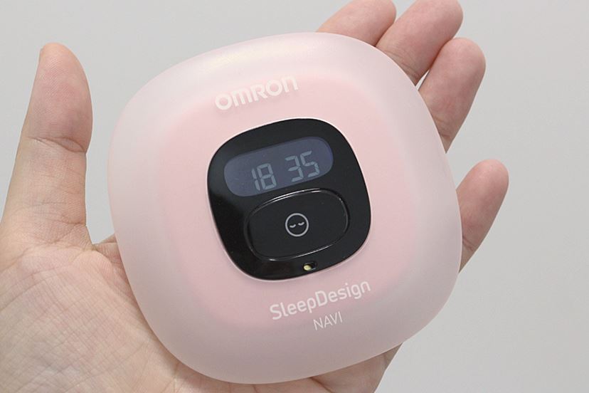 寝付きが悪い人は試してみて！ オムロン「ねむり時間計」の「呼吸