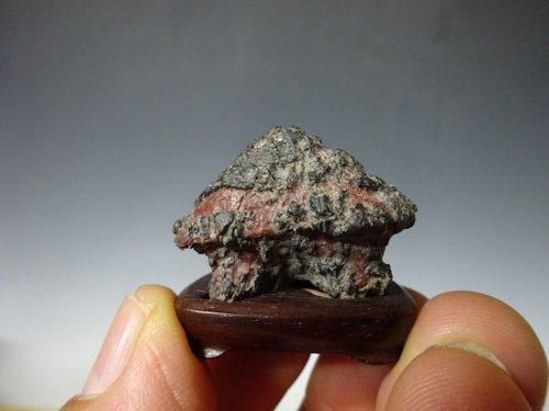 茅舎石 (くずやいし) 【 水石 24 i ― 01 】 - 小品盆栽専門店 湘風園