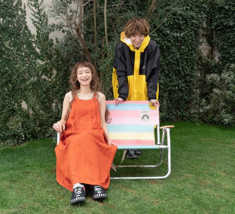 残り50台】Coleman x CHACO レインボーベンチ