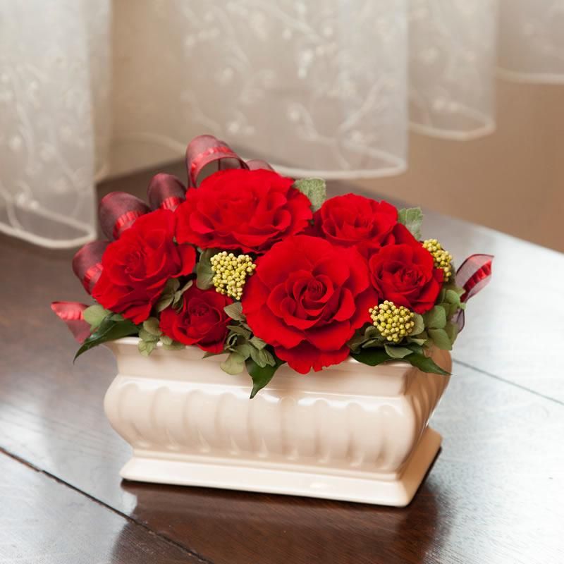 赤いバラのプリザーブドフラワーアレンジメント メアリー（レッド