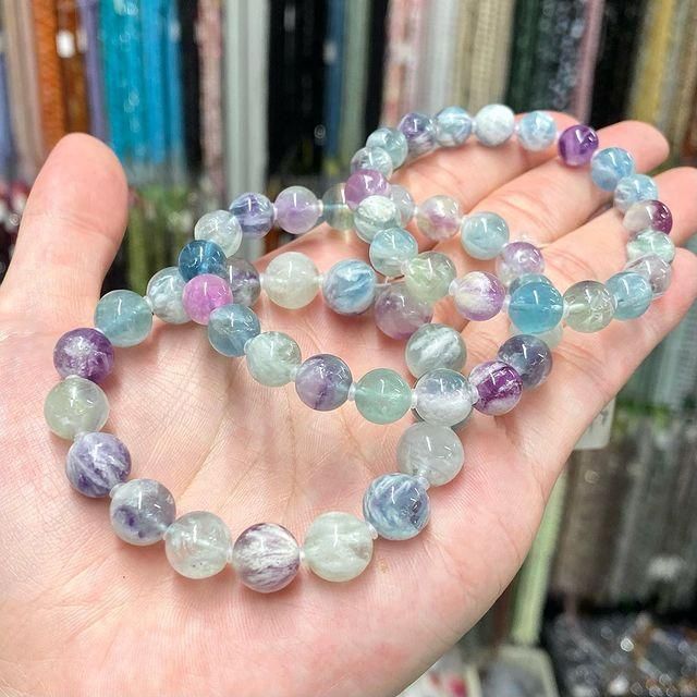 エンジェルフェザーインフローライトとは｜鉱物データ・特徴・意味