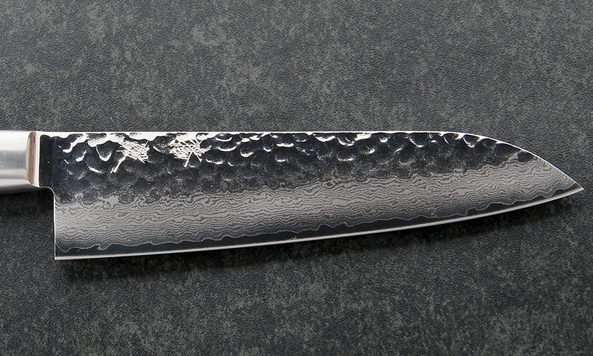 ステンレスV金10号ダマスカス槌目三徳包丁 180mm 鞘付 さざ波 紺碧