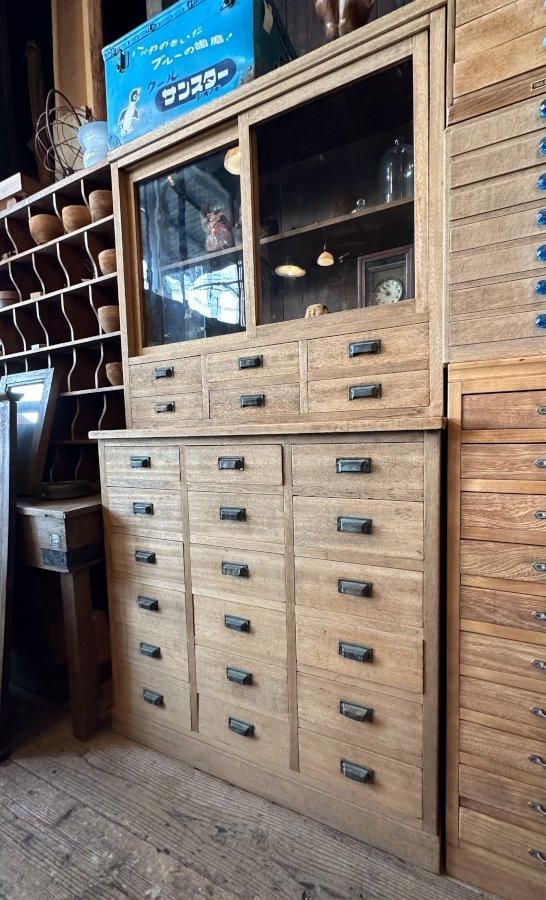 引き出しいっぱいの棚 W922xH1735×D420 下部引き出しA4収納可能