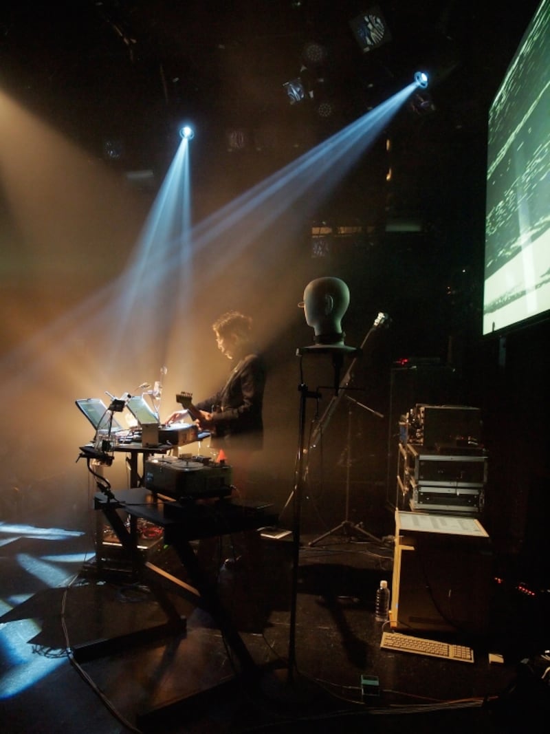 4/4 中野テルヲのエレクトロなSwing! [テクノポップ] All About