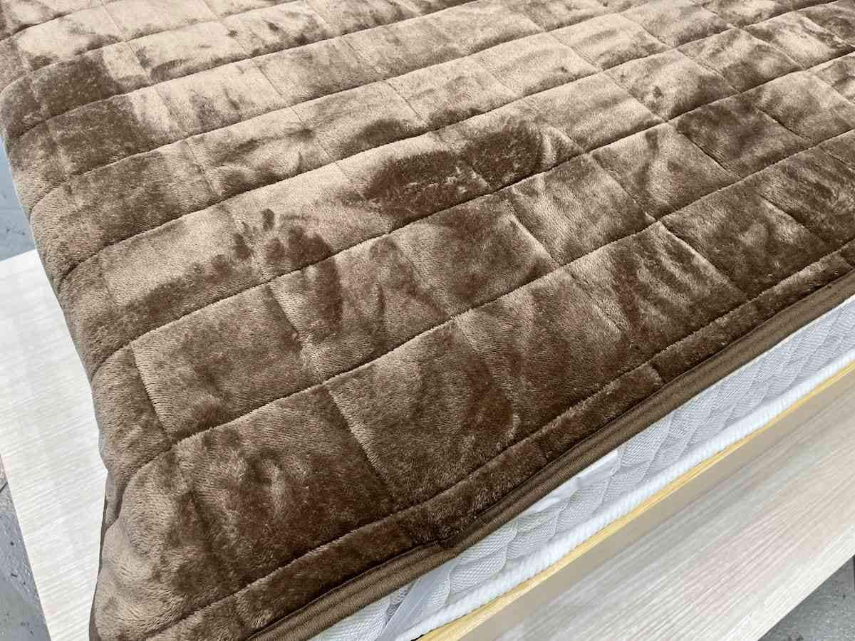 ワークマンの秋冬新作「敷パッド」があったかい♪大きさ＆ふかふか