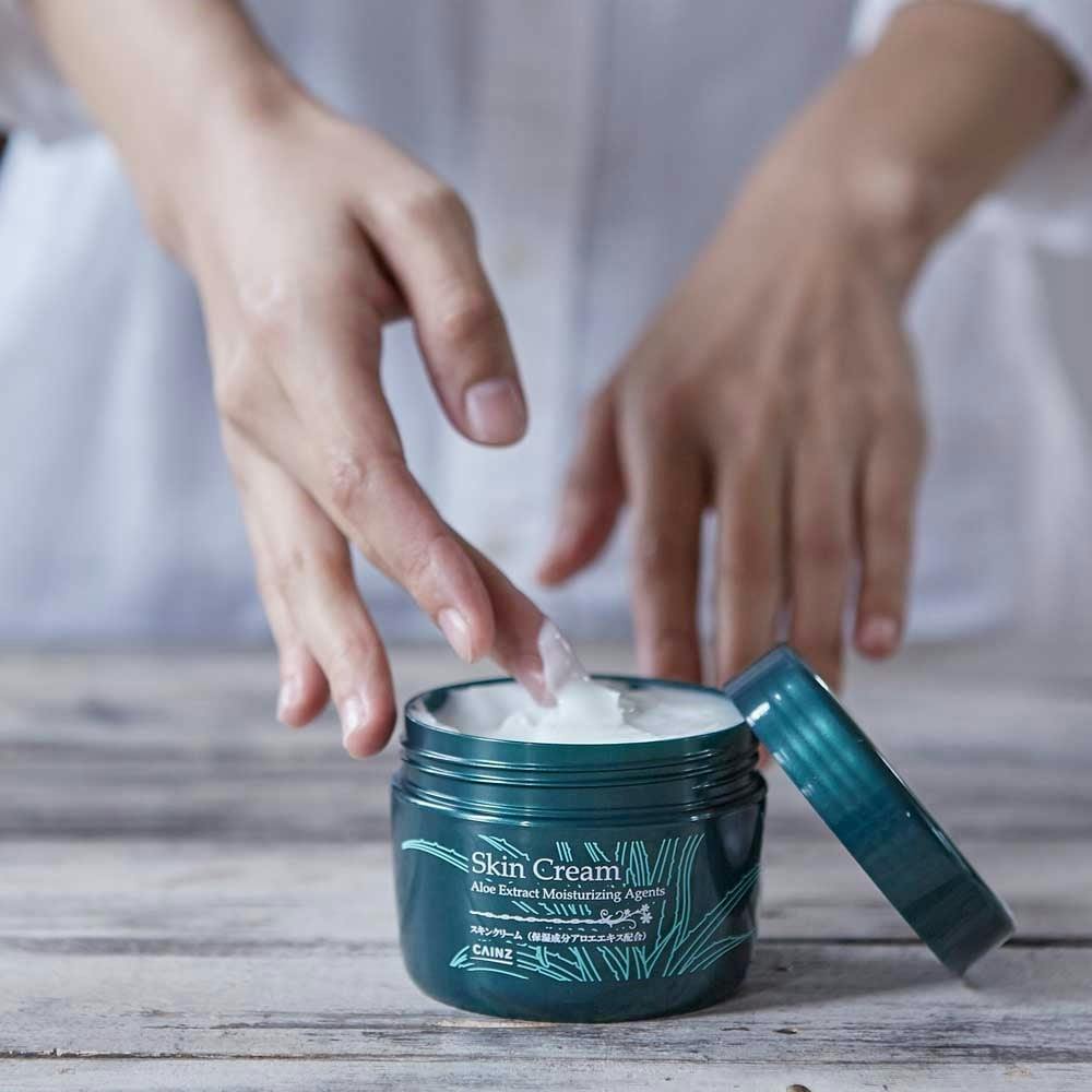 カインズ スキンクリーム 保湿成分 アロエエキス配合 200g | ボディ