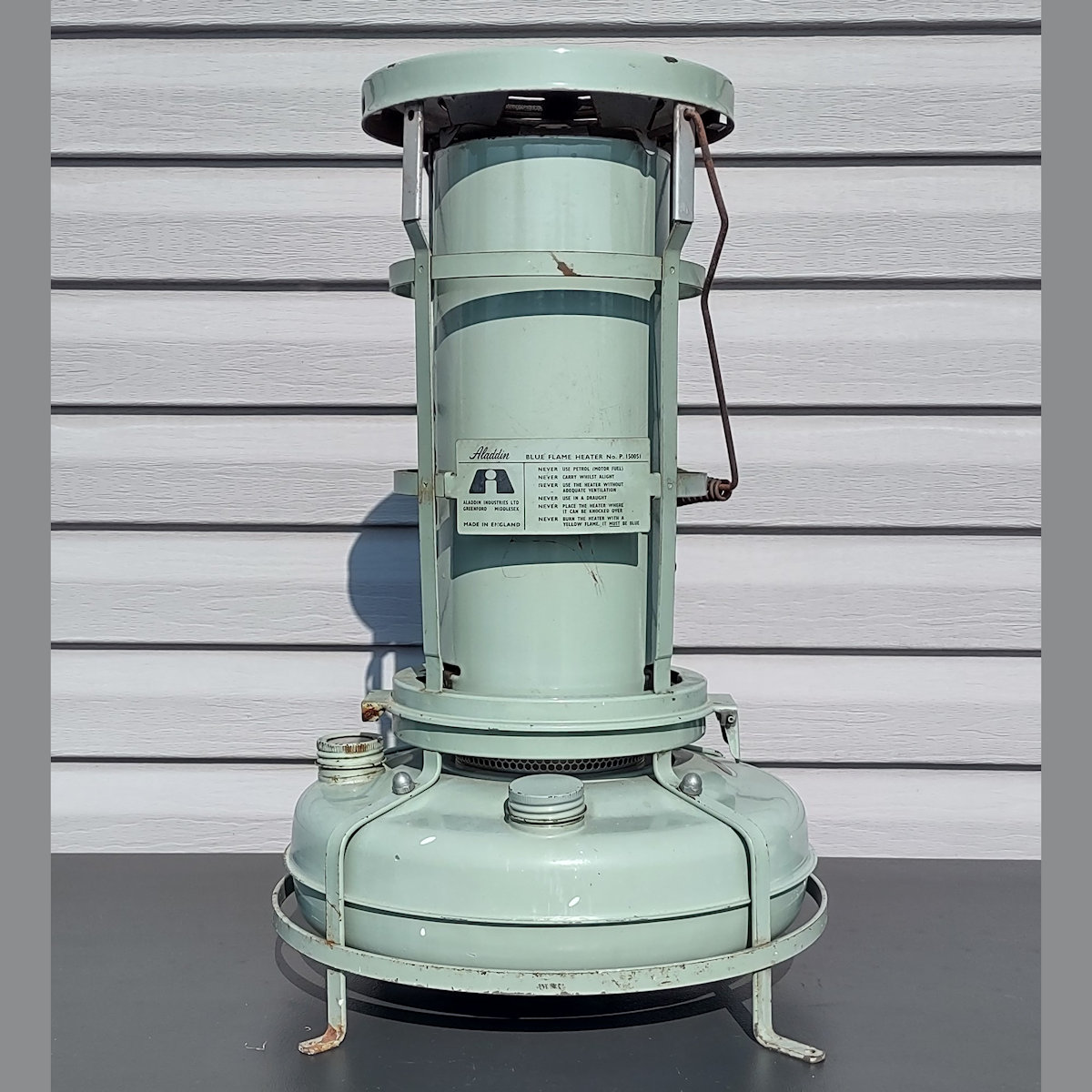 Aladdin Blue Flame Heater Series 15 Ready to Operate- 1 of 2