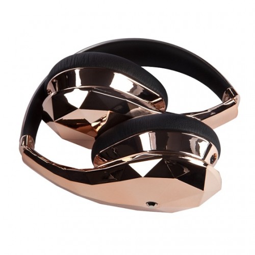 世界中で話題となった DIAMONDZ が装いを新たに登場 DIAMONDZ New