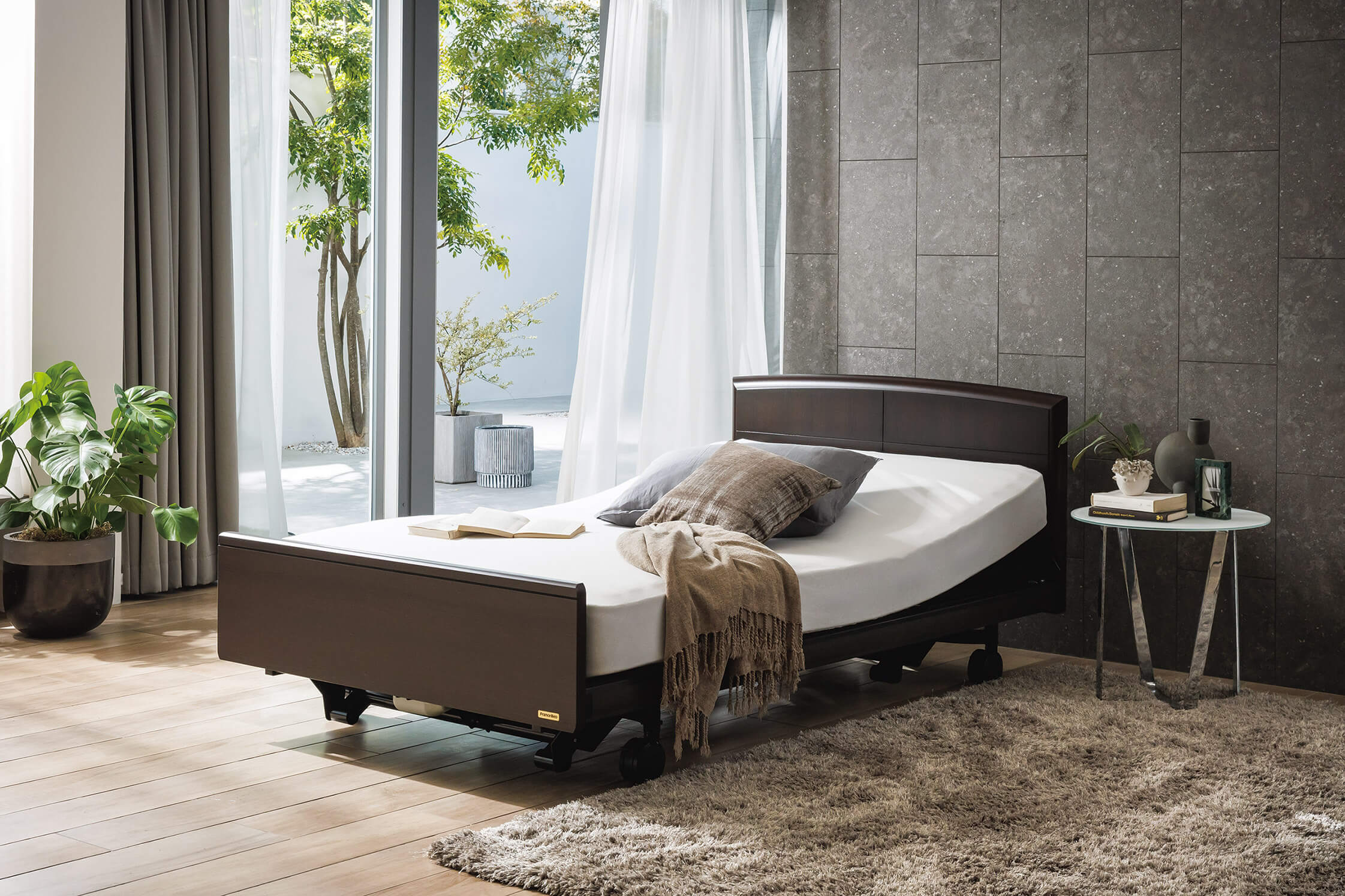 電動ベッド・リクライニング対応マットレスならフランスベッド