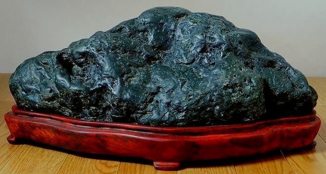 緋山酔恭「山水石美術館」 全国の水石・美石を紹介 千軒石