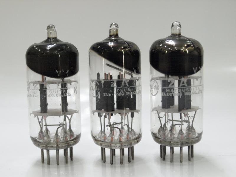 カメラのいわもと：真空管 12AT7、12AZ7、ECC81、同等管、類似管商品