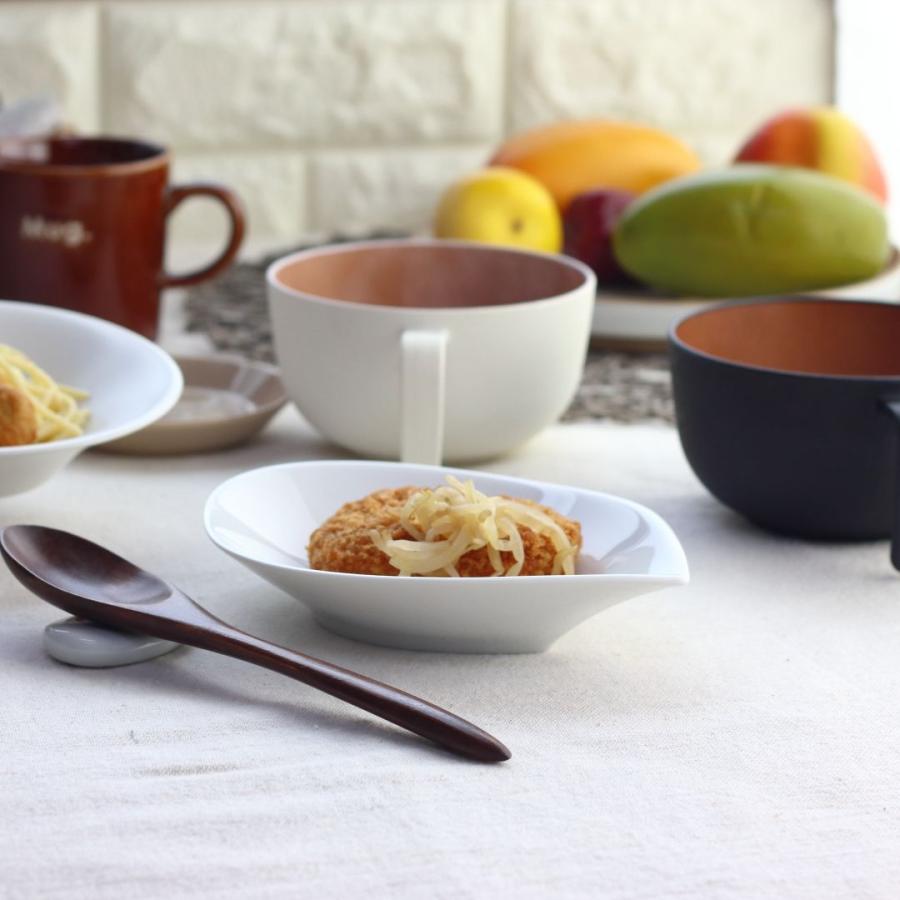 美濃焼茶線長皿 日本製 美濃焼 瀬戸焼 22.5cm 茶 手書き 和食器 白