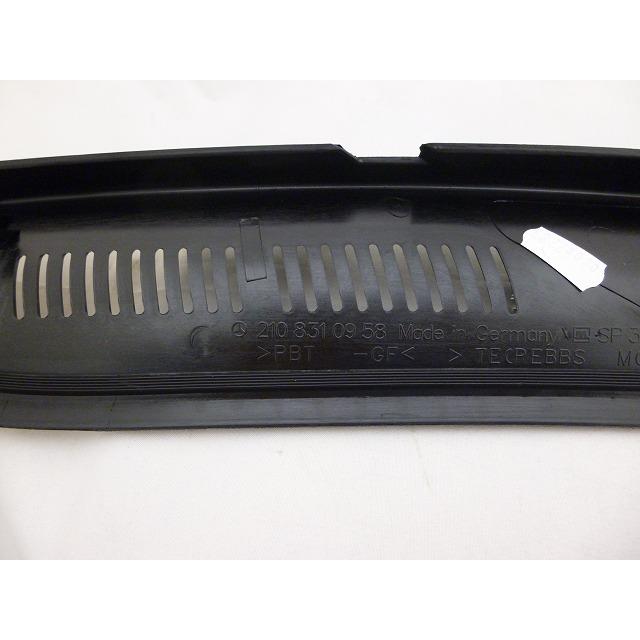 Mercedes-Benz（メルセデス・ベンツ） カウルトップカバー LH 左 新品