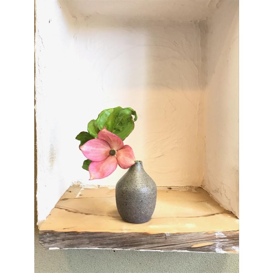 ○「須恵器」豆花入（蕾型）/津軽金山焼 金山焼 陶器 豆花入れ ミニ花